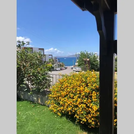 Fully Detached, Scenic With Private Pool * 博德鲁姆